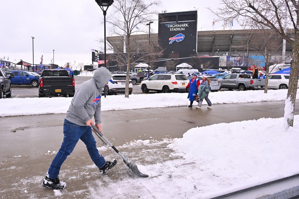 Snow and ice storm set to sweep US
