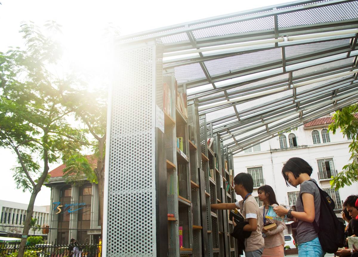 THE Book Stop Project.