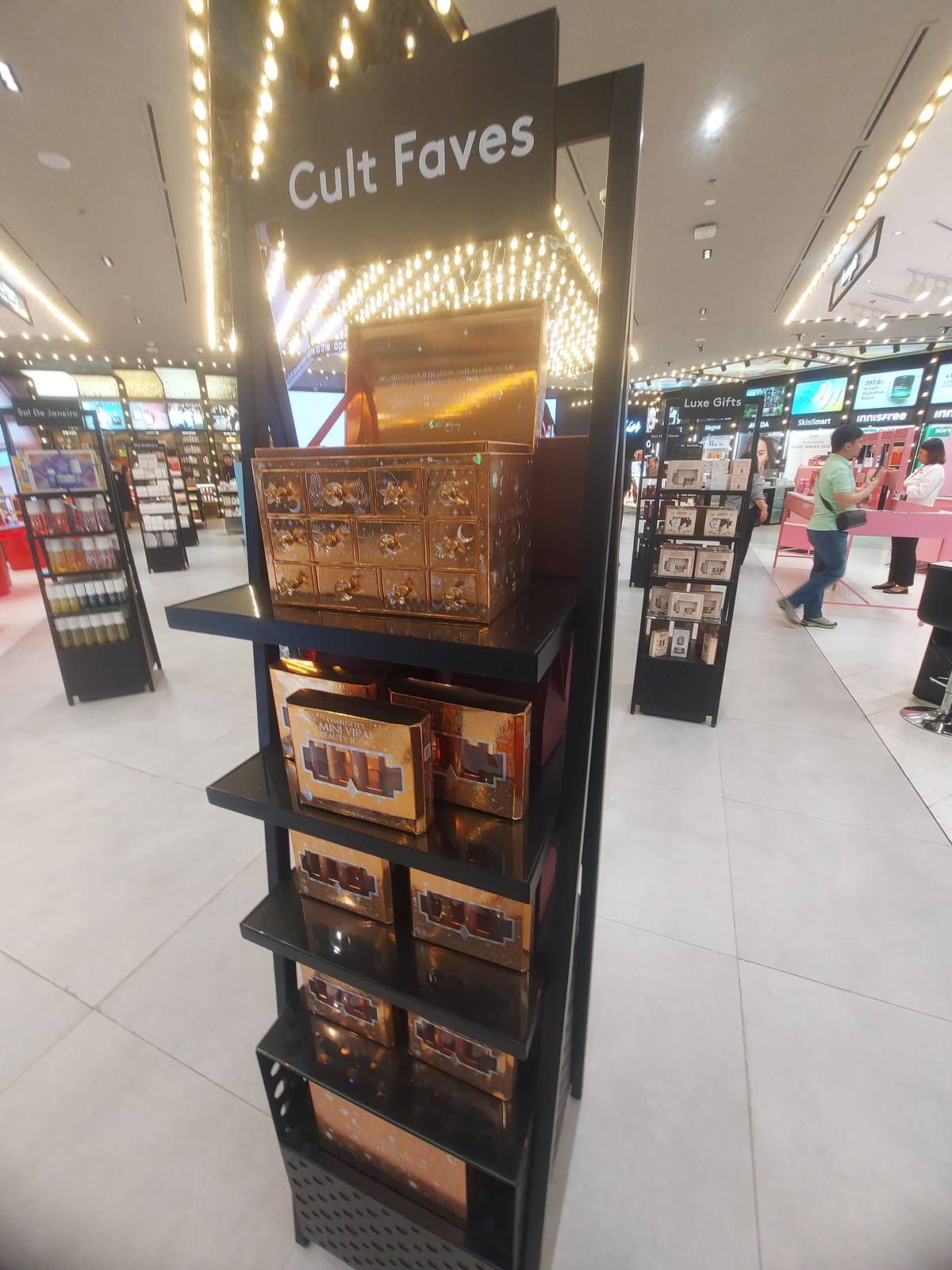 BESTSELLERTS rack.