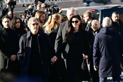 Stars turn out for Valentino's funeral in Rome