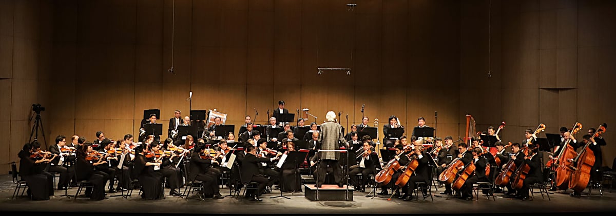 THE Philippine Philharmonic Orchestra in Preludi.