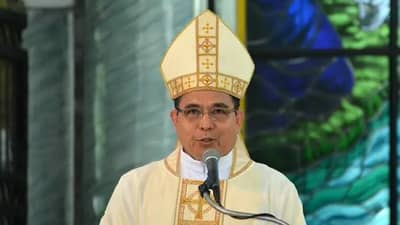 BORONGAN prelate urges simplicity in CBCP assemblies hosted by poor dioceses.