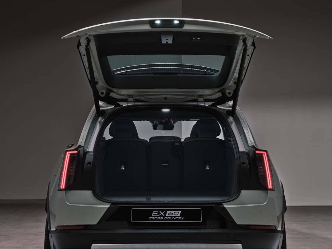 REAR view reveals the EX60’s wide cargo opening and upright tailgate layout for everyday use.