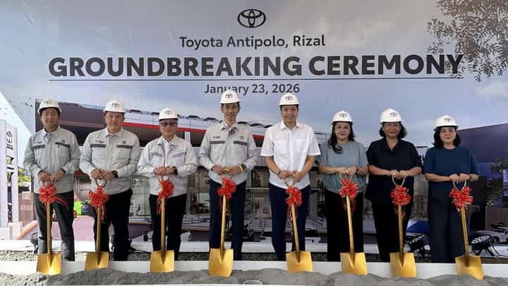 IN PHOTO (L to R): TMP Senior Vice President for Marketing Division Ryo Yokoyama, TMP Senior Vice President for Marketing Division Sherwin Chua-Lim, TMP Executive Vice President for Marketing Division Jose Maria Atienza, TMP President Masando Hashimoto, Antipolo City Mayor Hon. Casimiro "Jun" Ynares III, Toyota Antipolo, Rizal President Zellyn Lim Diaz, Toyota Antipolo, Rizal Vice Chairman Liberty Manuel, and Toyota Antipolo, Rizal Director Lesley Lim