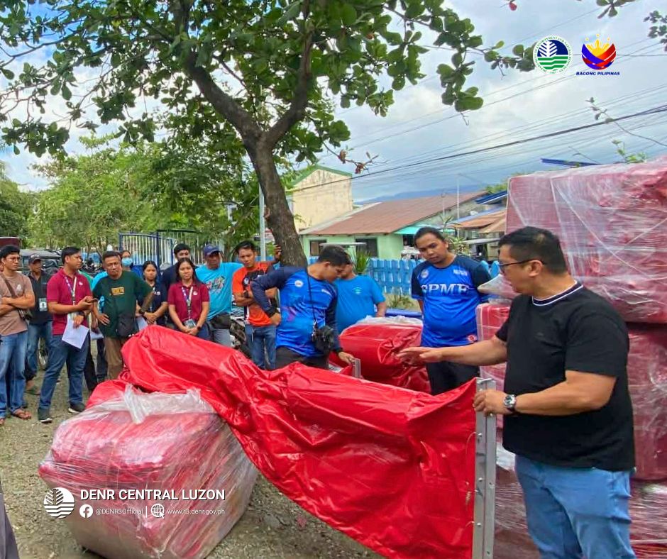 CENRO Masinloc conducts oil spill management, orientation drill