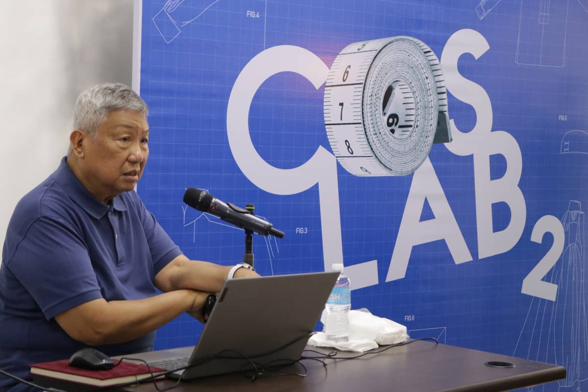 DR. Nicanor Tiongson gives a special lecture.