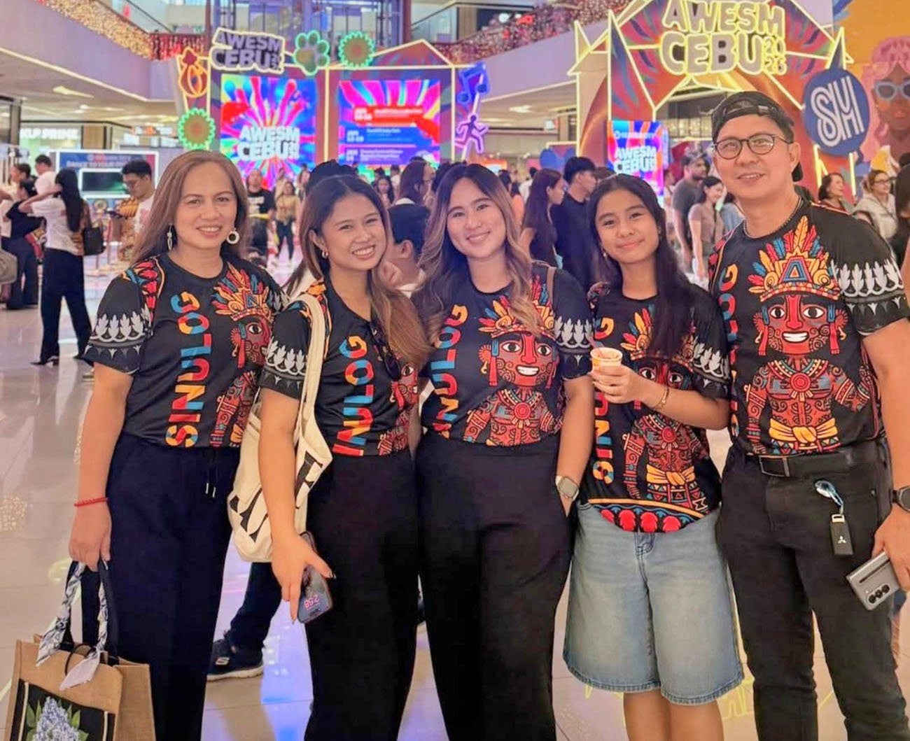 THE Barte family: Jamila Caitlin, Niña, Selina Jasmine, Jenny and Carlo.