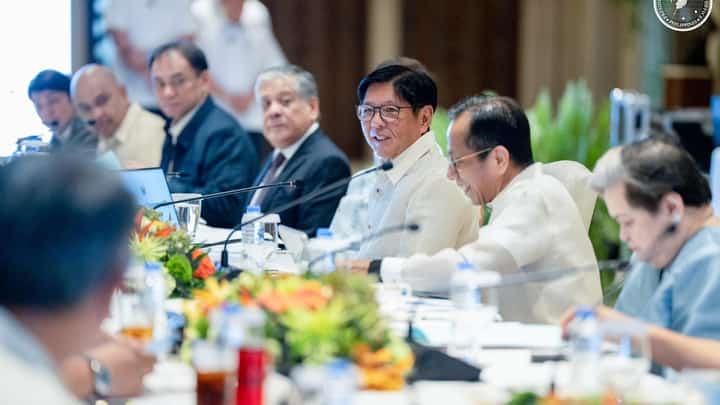 PRESIDENT Ferdinand R. Marcos Jr. presides over the 7th Meeting of the Economy and Development Council at Malacañang on 26 January 2026. Key priorities for 2026 were discussed to strengthen the implementation of the Philippine Development Plan and advance national digital connectivity.
