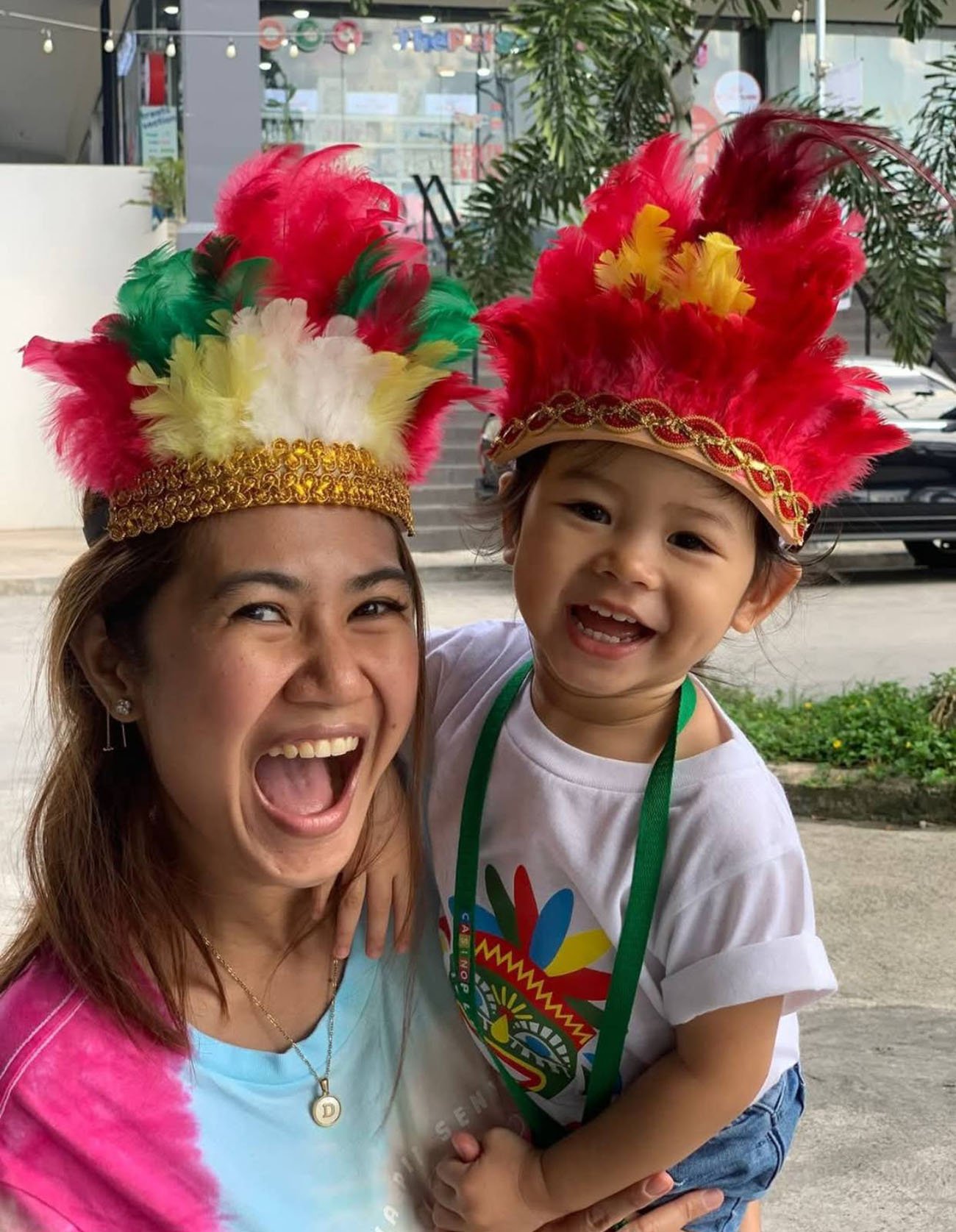 DANNA Bacolod with daughter Bella.