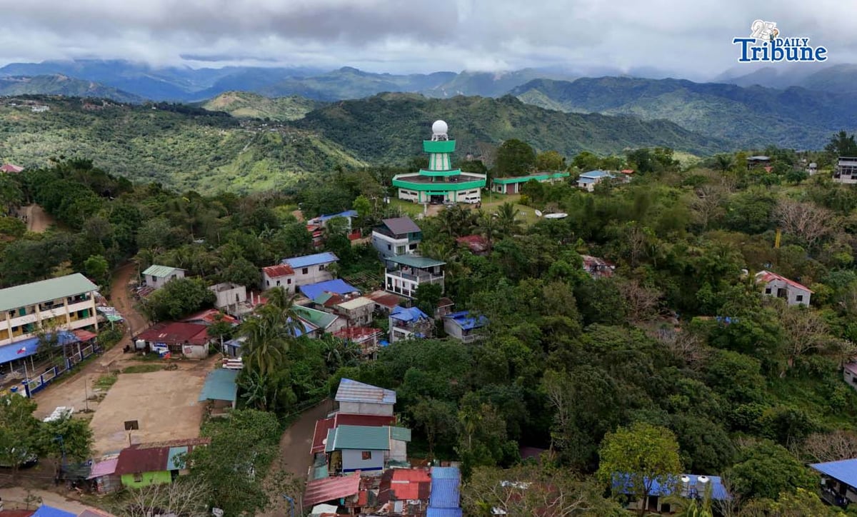 (January 27 2026) An over view of the mountain and PAGASA weather station seen from Barangay Sampaloc in Tanay Rizal on Tuesday, January 27, 2026. The Northeast Monsoon (Amihan) is expected to intensify and bring colder temperatures across large parts of the country this week, PAGASA said Monday. PAGASA weather specialist Charmagne Varilla said that 6°C to 7°C are possible, but based on current data, they are more likely to drop to around 9°C or 8°C at the lowest. Photo/Analy Labor