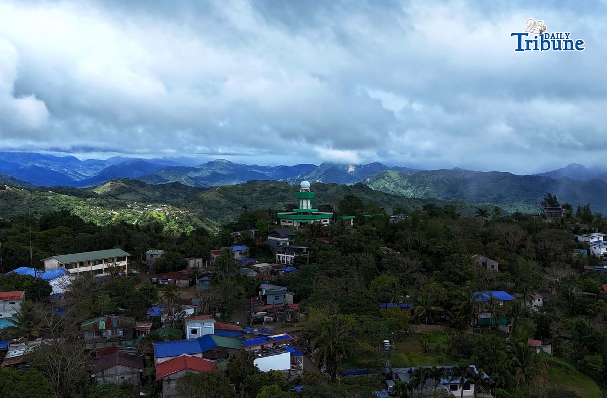 (January 27 2026) An over view of the mountain and PAGASA weather station seen from Barangay Sampaloc in Tanay Rizal on Tuesday, January 27, 2026. The Northeast Monsoon (Amihan) is expected to intensify and bring colder temperatures across large parts of the country this week, PAGASA said Monday. PAGASA weather specialist Charmagne Varilla said that 6°C to 7°C are possible, but based on current data, they are more likely to drop to around 9°C or 8°C at the lowest. Photo/Analy Labor