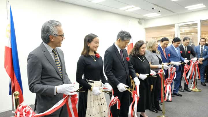RICHIE Lerma, Isabella Mañosa-Tanjutco, Hiroyuki Fukano, president of the Japan Institute of Design Promotion, STR Dita Angara-Mathay, H.E. Mylene Garcia-Albano, Amable Aguiluz V, Special Envoy of the President to Japan for Trade and Investment, Reghis Romero II, Special Envoy of the President to Japan for Business and Investment Promotion, and Secretary General Kunihiko Hirabayashi of the ASEAN-Japan Centre.