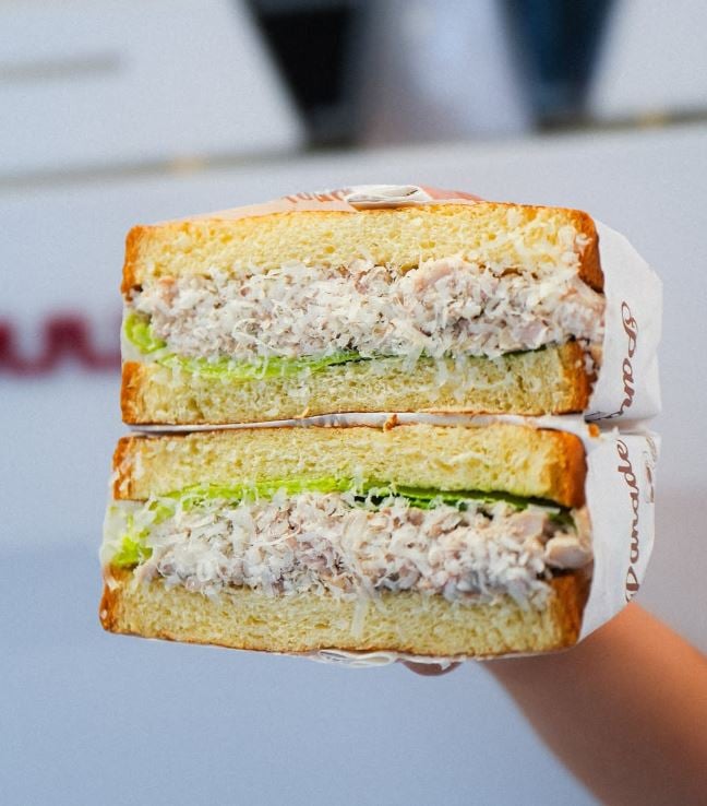 CHICKEN Caesar Sando