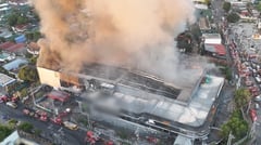 Blaze razes QC supermarket