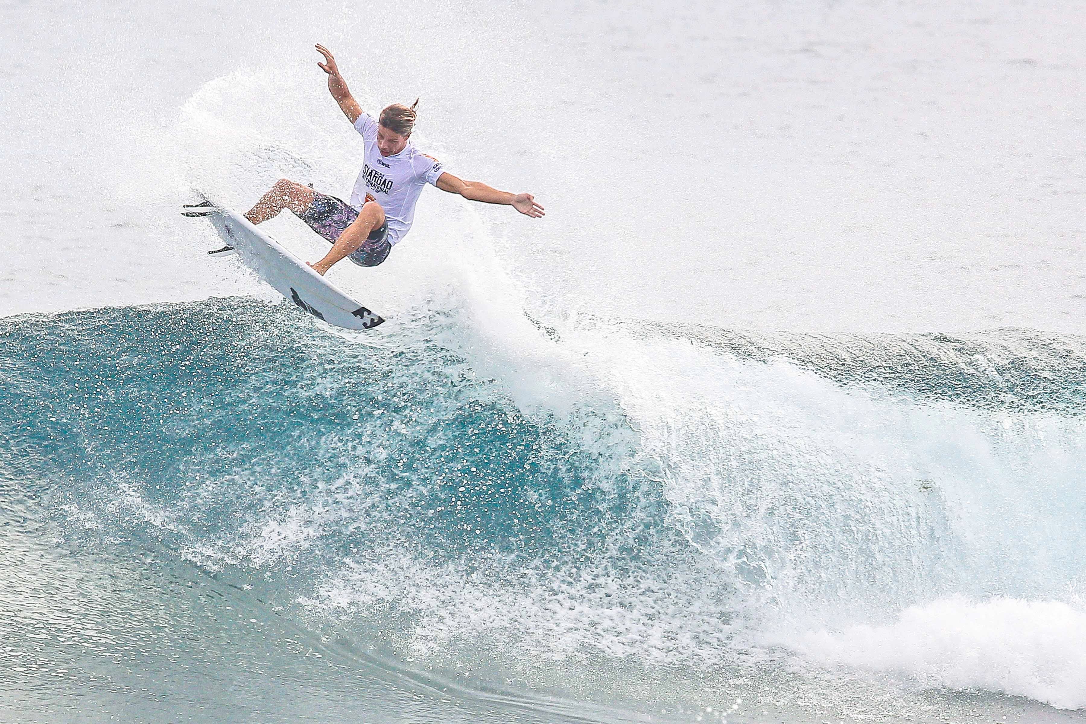 Siargao flight fares cut amid tourism concerns