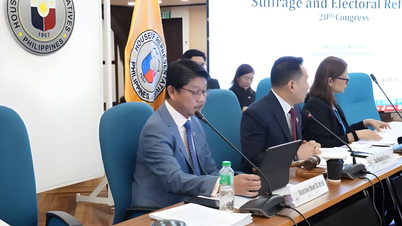 Lawmakers debate scope of dynasty ban