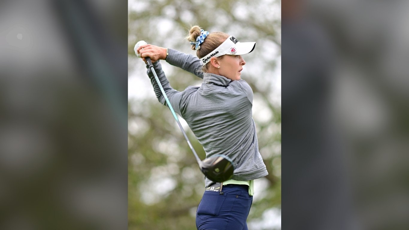 Korda defies brutal conditions, grabs lead