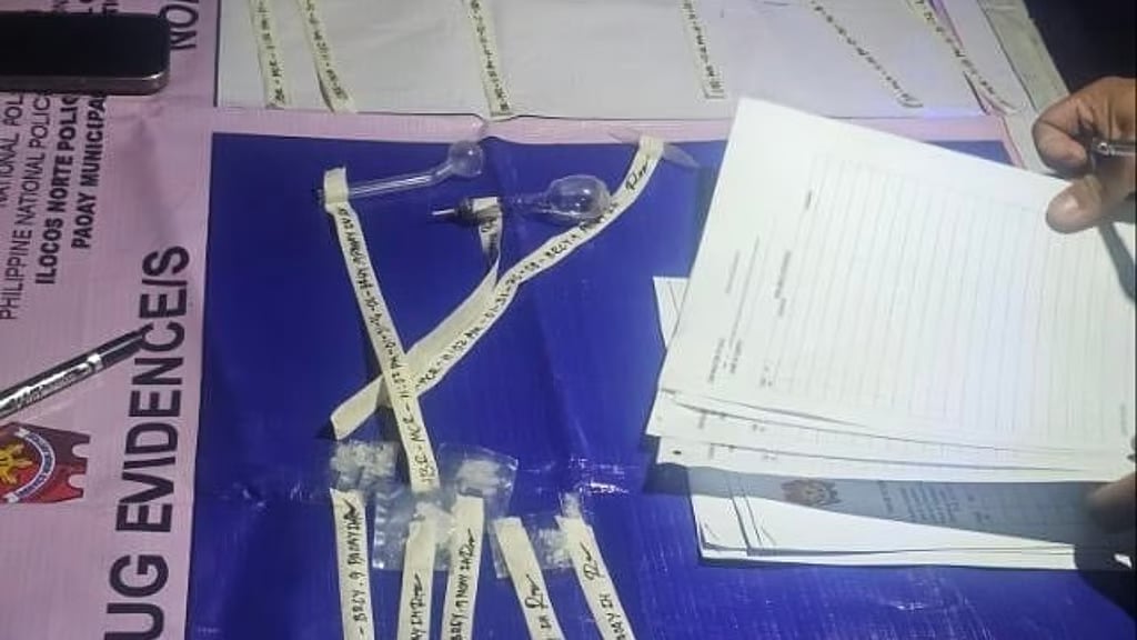 AUTHORITIES conduct an inventory of the seized plastic sachets of suspected shabu and drug paraphernalia recovered by the Paoay police during a late-night checkpoint which were discovered in the possession of a 30-year-old male along the national highway in Barangay 9, San Pedro.