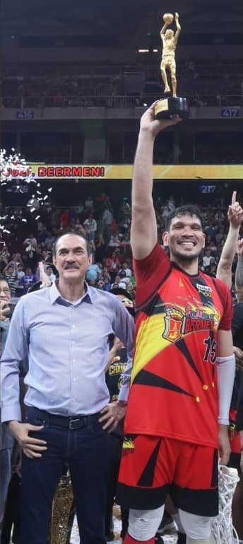 JUNE Mar Fajardo lifts the Finals Most Valuable Player trophy named after his boyhood mentor, Ramon Fernandez, following San Miguel’s 92-77 conquest of TNT Tropang 5G in Game 6 of their PBA Philippine Cup best-of-seven finals series.