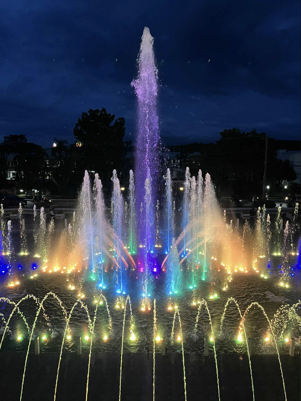 FOUNTAIN show at Plaza del Gobernador.