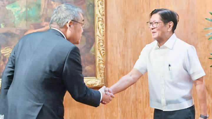 Mitsubishi president and CEO Katsuya Nakanishi (left) met President Ferdinand Marcos Jr. at Malacañang Palace on Monday to discuss future investment opportunities in various sectors, particularly infrastructure, manufacturing, energy and financial technology.