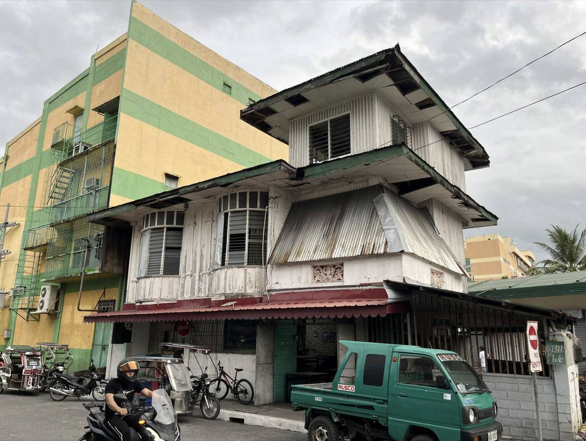 VALENCIA house