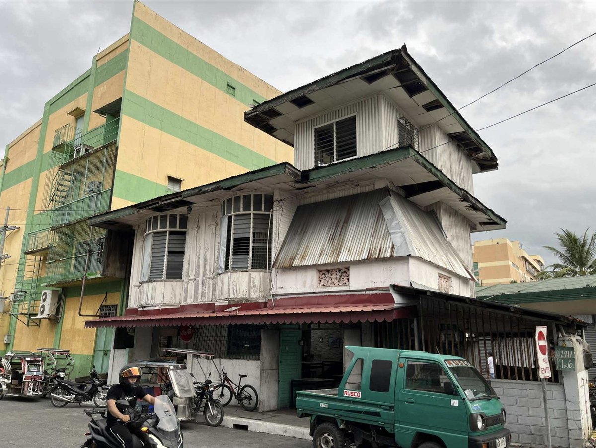VALENCIA house