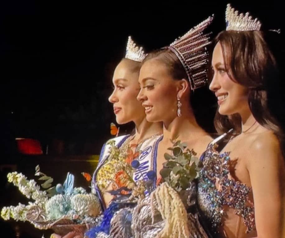 MISS World Philippines 2026 Asia Rose Simpson (center), First Princess Anne De Mesa (right) and Second Princess Gabrielle Galapia (left).