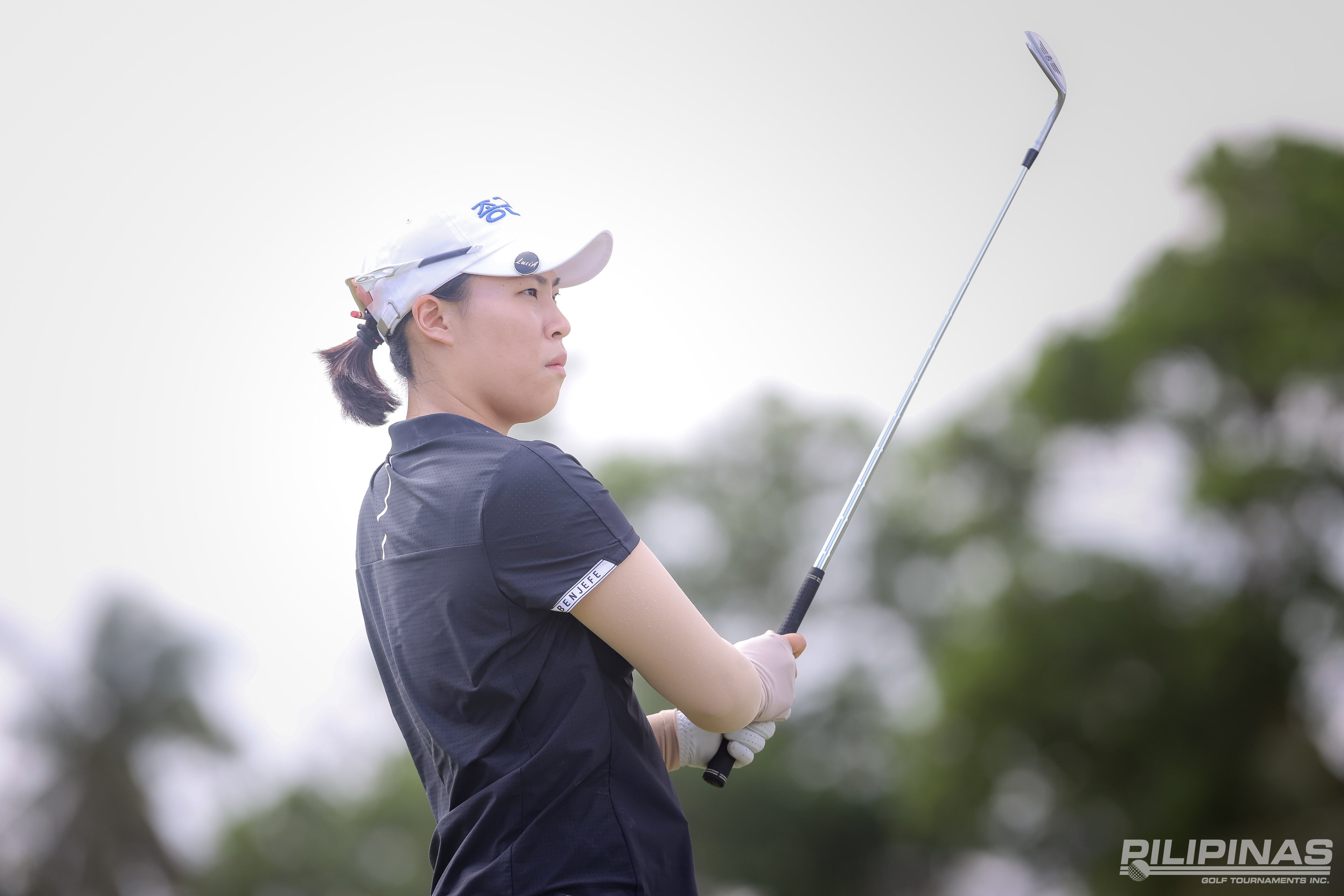 Lee, Kang lead Korean charge