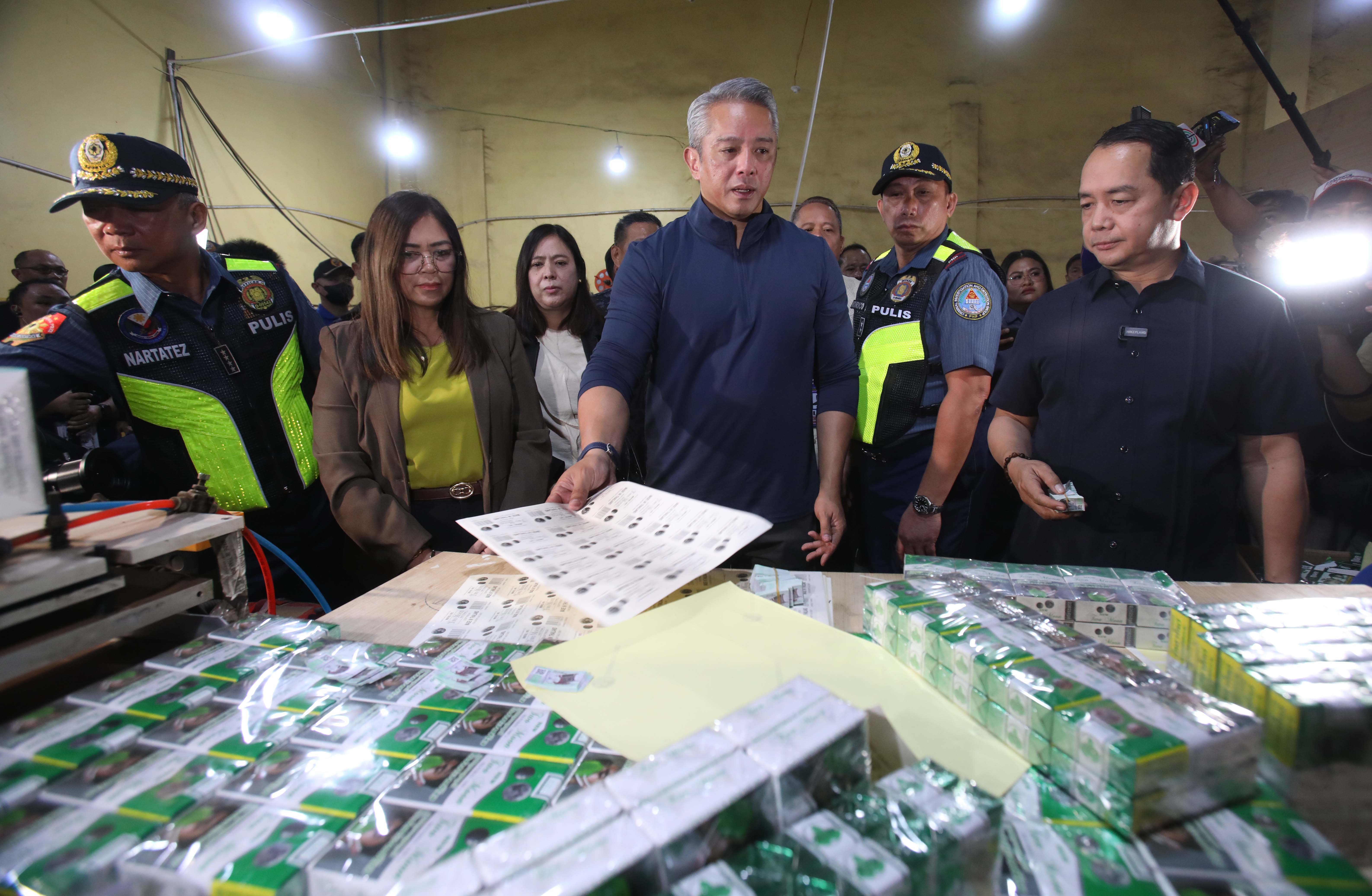 P400-M bootleg cigar maker also faces trafficking raps