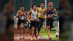 Loraña falters, makes early exit