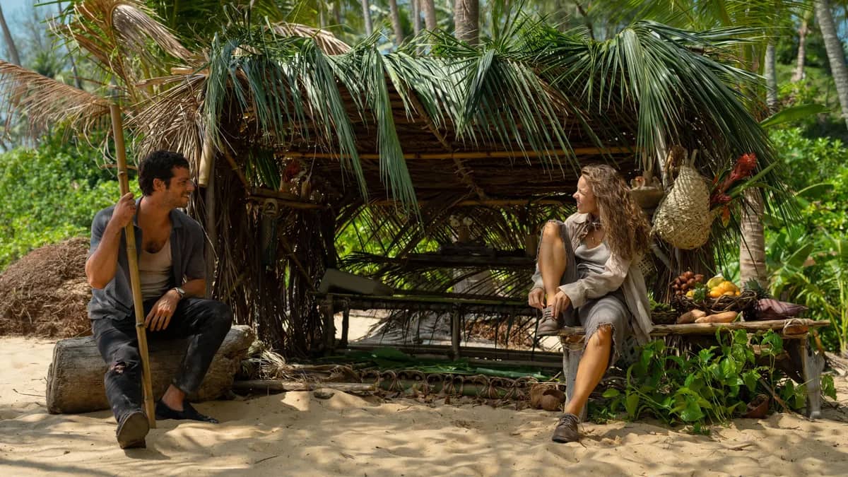 THE story follows McAdams’ Linda and her frat-boy, nepo-baby, finance-bro boss Bradley (Dylan O’Brien), who end up stranded together on a deserted island.