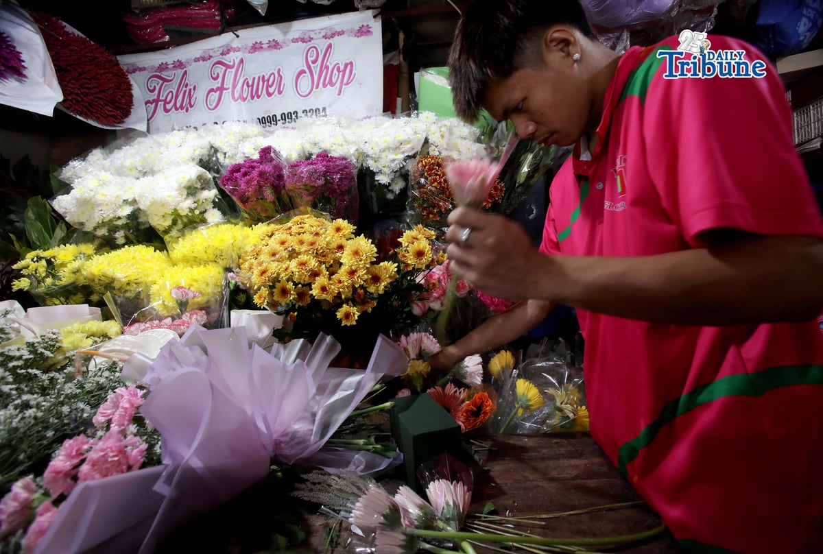 Making flower bouquets