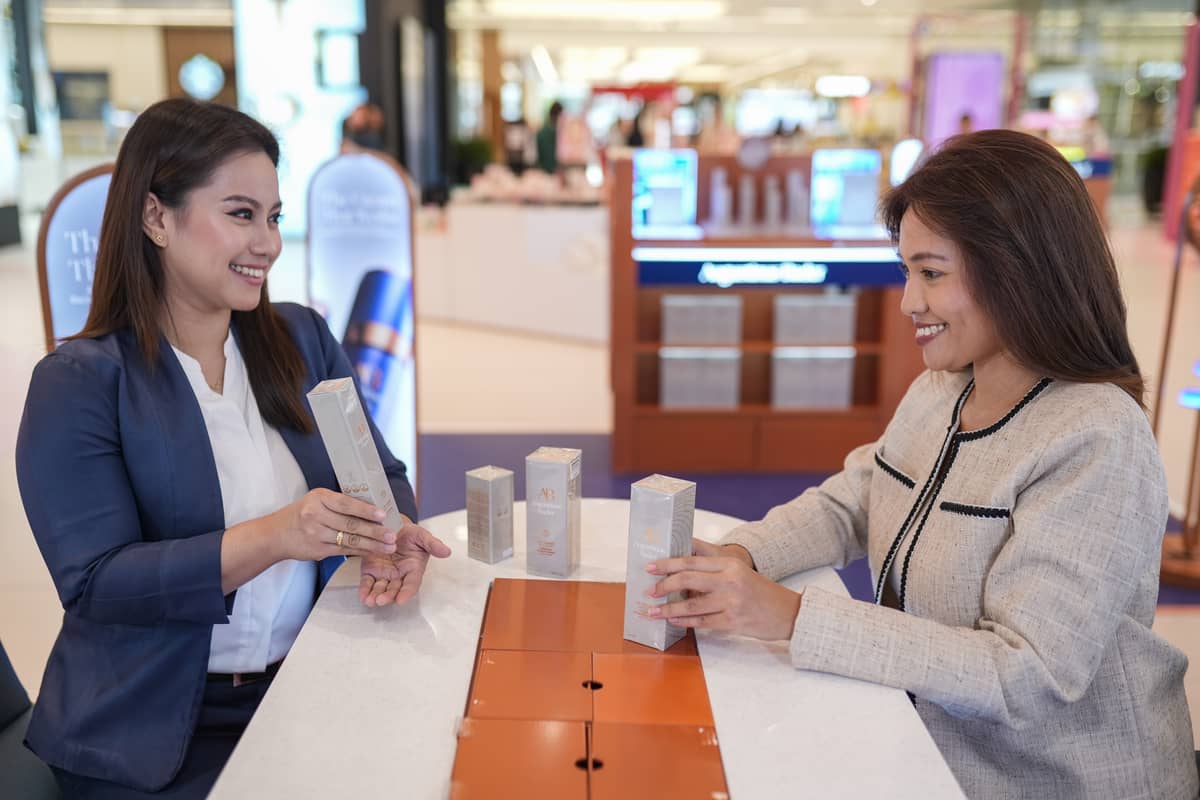 WITH SM Store’s Personal Shopper service, you can enjoy same‑day delivery using the courier of your choice or choose the comfort of in‑store pickup at your preferred branch and time.
