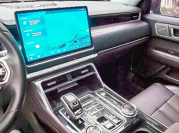 HIGH-DEFINITION infotainment center brings a touch of modern luxury to the rugged power of the Foton Tunland V7.