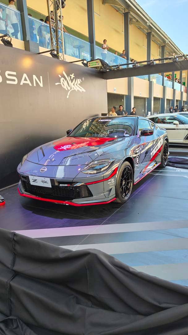 GRAY Nissan Z NISMO appears in a special display created with Filipino artist Quiccs.