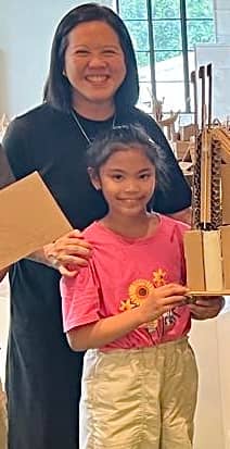 YVETTE Fernandez with daughter Iya.