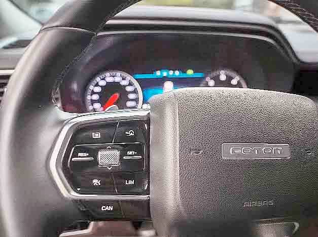 FOTON Tunland V7 features a cutting-edge dashboard that puts every control and smart feature right at your fingertips.