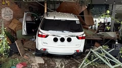 Muntinlupa crash spares diners inside Matteo Guidicelli resto