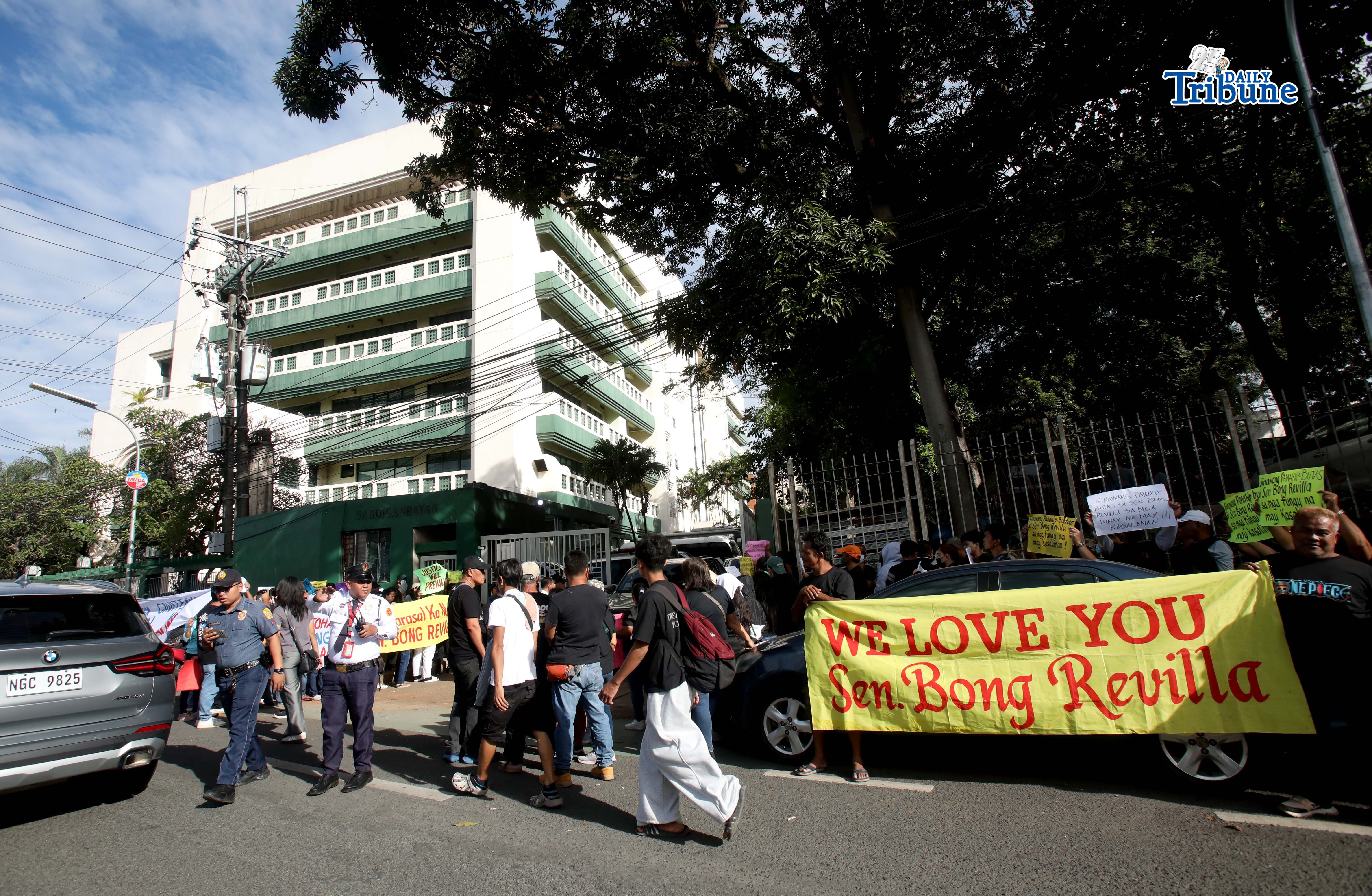 Supporters rally for Bong Revilla during arraignment