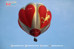 Valentine’s weekend gets airborne at hot air balloon festival