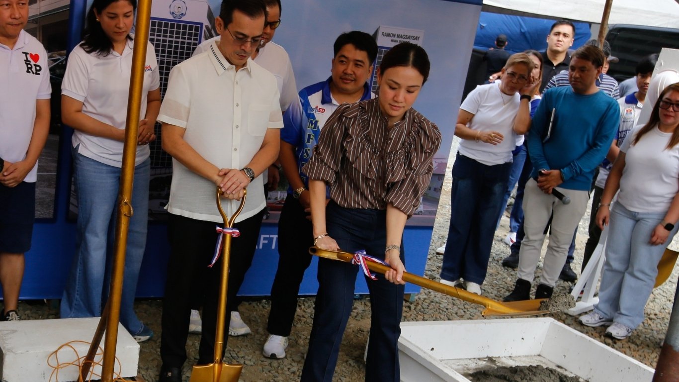 ‘Yorme’ pledges swift Magsaysay High School building completion