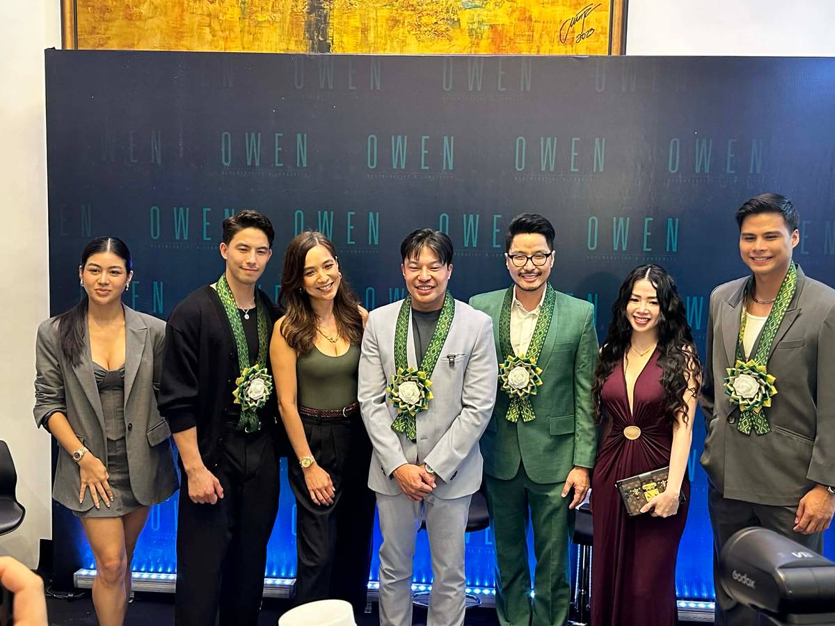 Tony Labrusca, Pia Guanio and the ecevutives of Owen Mens Welness Center opening in QC