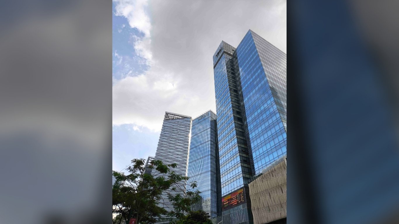 Peso surges, PSEI climbs to finish a hair’s breath away from 6,500 level