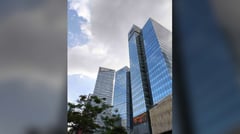Peso surges, PSEI climbs to finish a hair’s breath away from 6,500 level