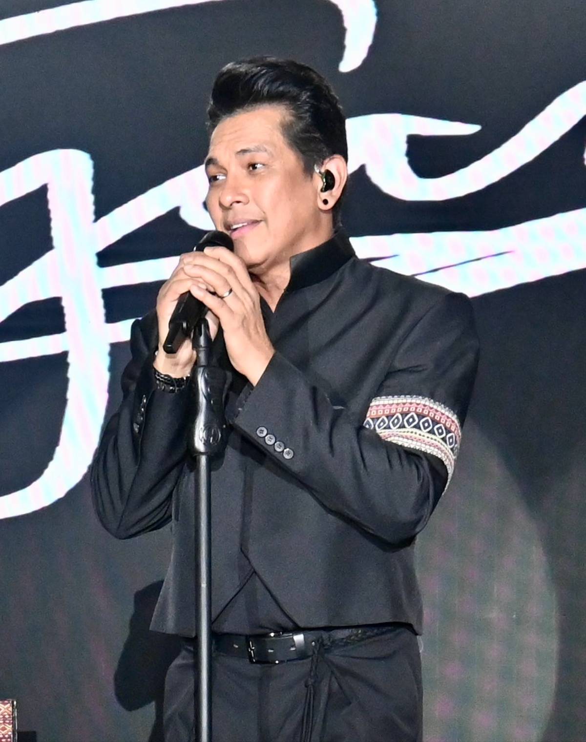 GARY Valenciano, the performer of the night.