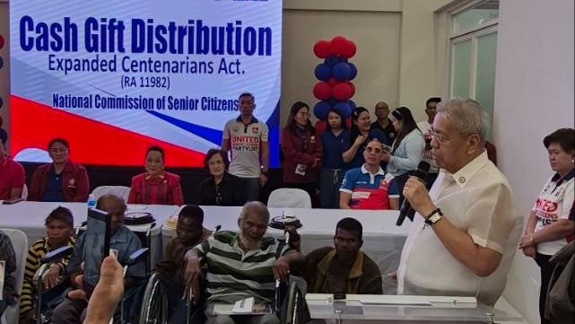 NCSC awards P100,000 to four Aeta centenarians in Tarlac
