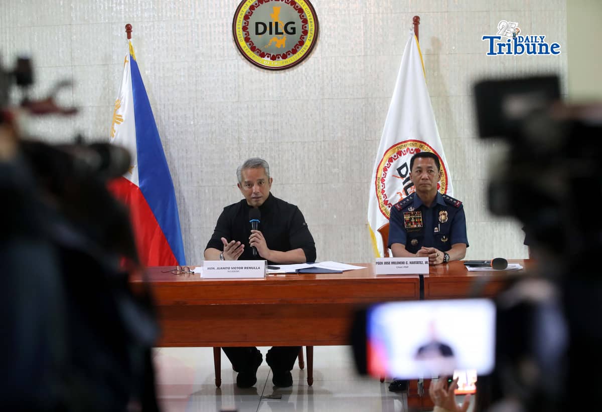 (February 12 2026) DILG Sec. Jonvic Remulla raised the bounty for gambling tycoon Atong Ang to P20 million, announced during a press-conference held in Quezon City on Thursday February 12 2026. Sec. Remulla also said they will filing cases to 40 former and current officials for bid-rigging and graft before the ombudsman and around 1000 BFP personnel may face complaint related to illegal activities. Photo/Analy Labor