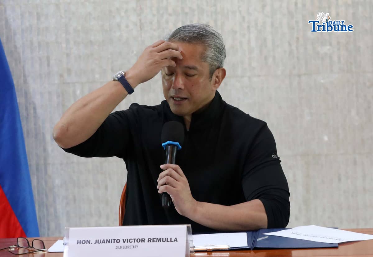 (February 12 2026) DILG Sec. Jonvic Remulla raised the bounty for gambling tycoon Atong Ang to P20 million, announced during a press-conference held in Quezon City on Thursday February 12 2026. Sec. Remulla also said they will filing cases to 40 former and current officials for bid-rigging and graft before the ombudsman and around 1000 BFP personnel may face complaint related to illegal activities. Photo/Analy Labor