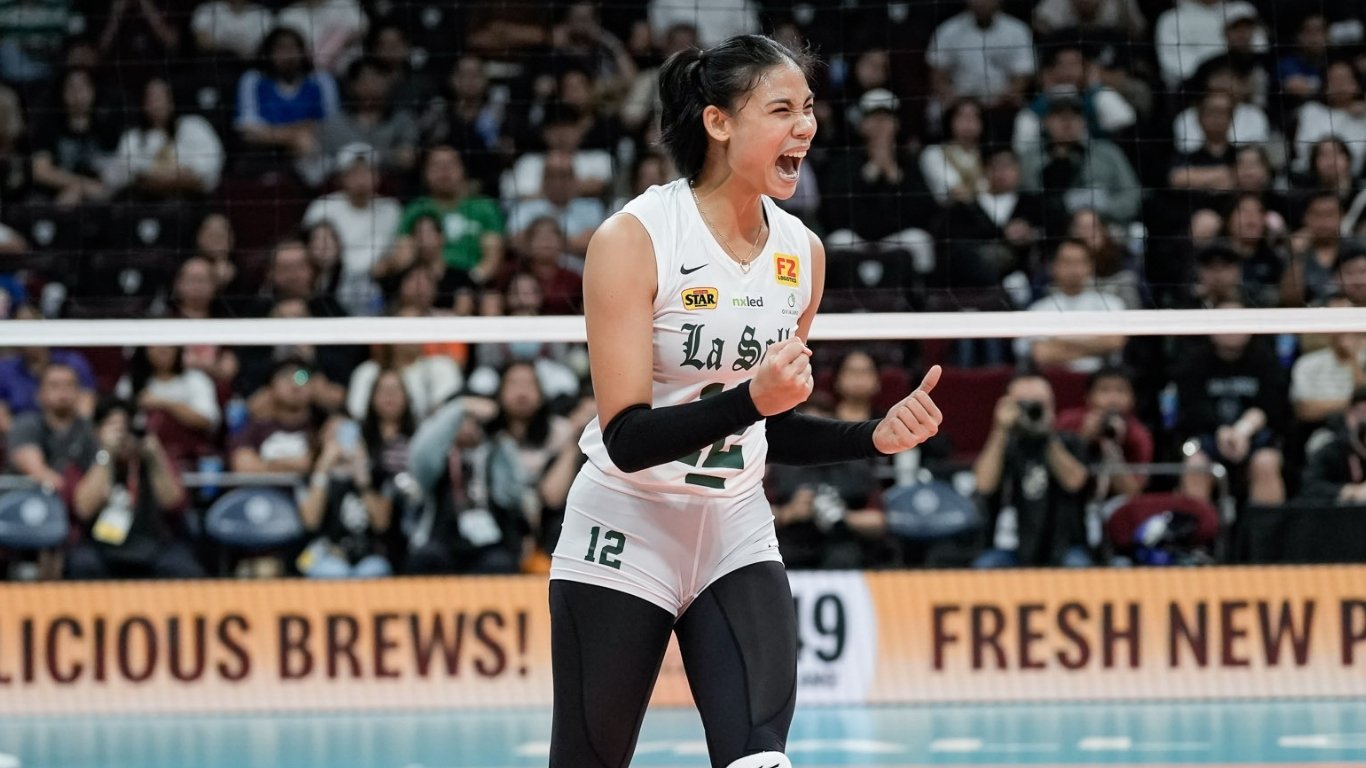 Heart-stopping action: UAAP volley wars erupt on Valentine’s Day